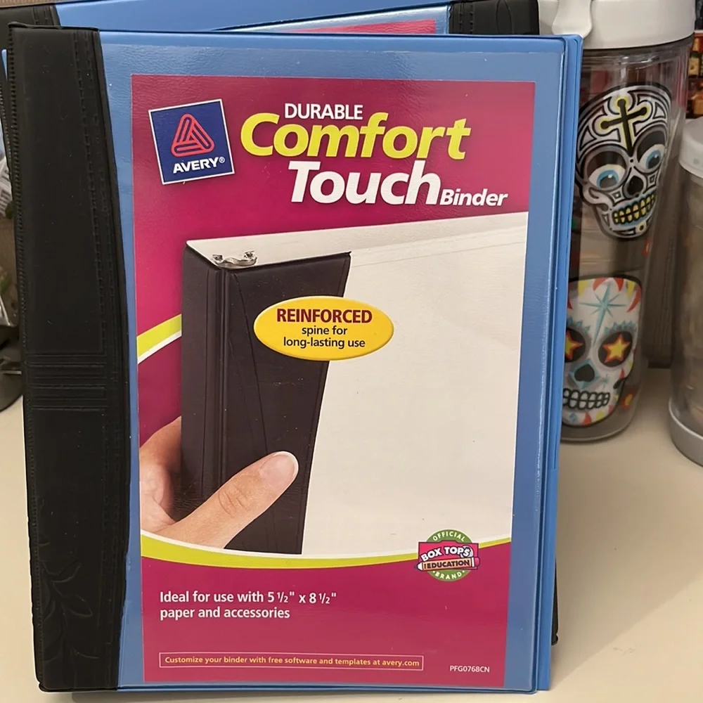 3️⃣ Comfort Touch Avery Binders 5.5” x 8.5” 2️⃣ REEMS of paper 🔟 Divider Tabs